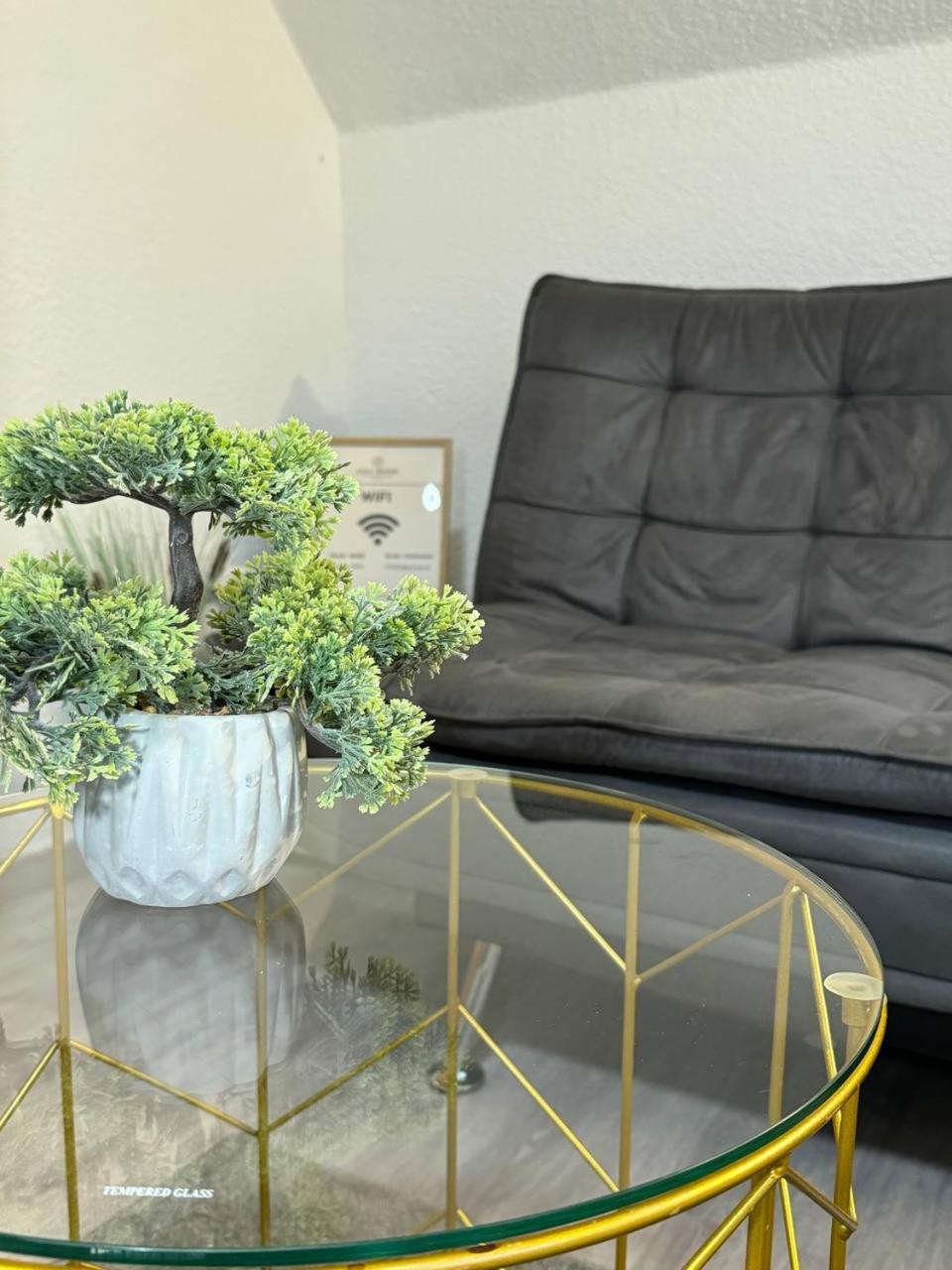 Ama Home Apartment In Hiddenhausen - Wlan, Smart-Tv - Nahe A30 & A2 - Nur 10 Min Von Herford Bagian luar foto